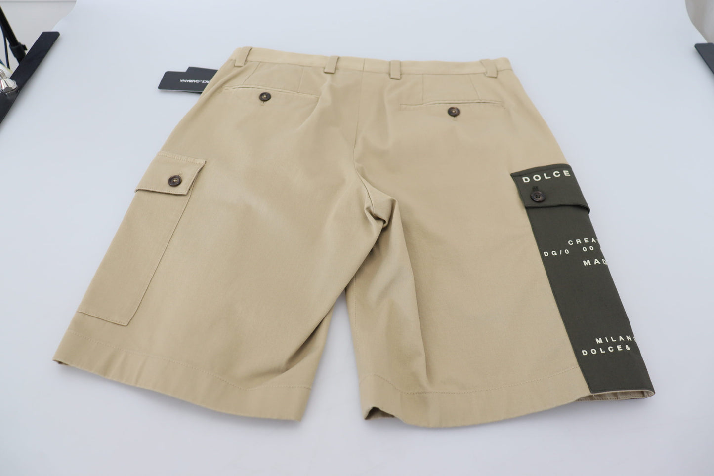 Dolce & Gabbana Beigefarbene Cargo-Bermudashorts aus Baumwolle