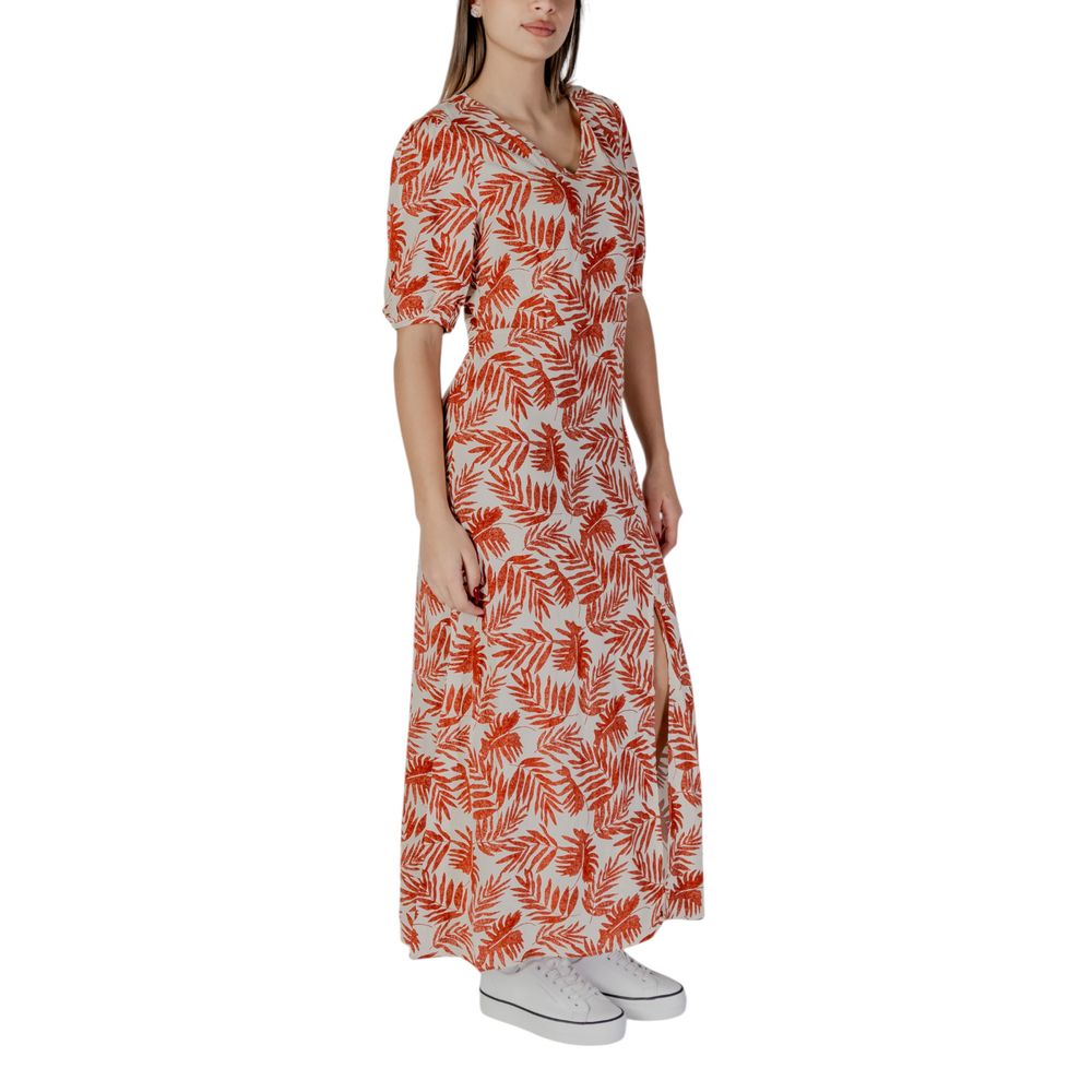 B.Young Rotes Viskose-Maxikleid