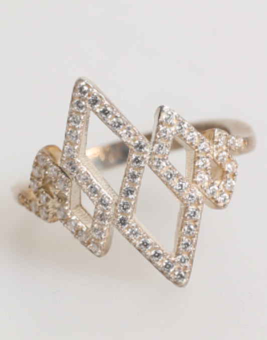 Nialaya Geometrischer Diamant Form Pave CZ Kristallschmuck Ring