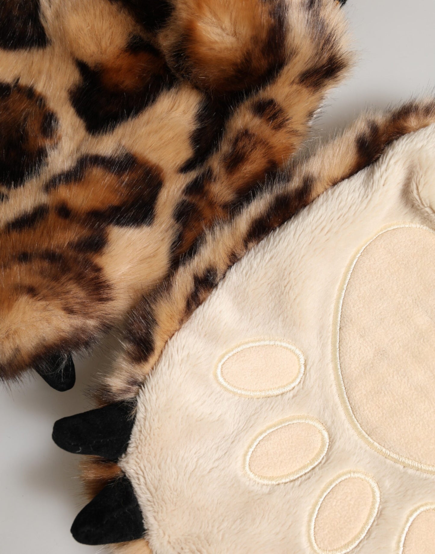 Dolce & Gabbana Braune Leopardengestrickte Pelzhandschuhe