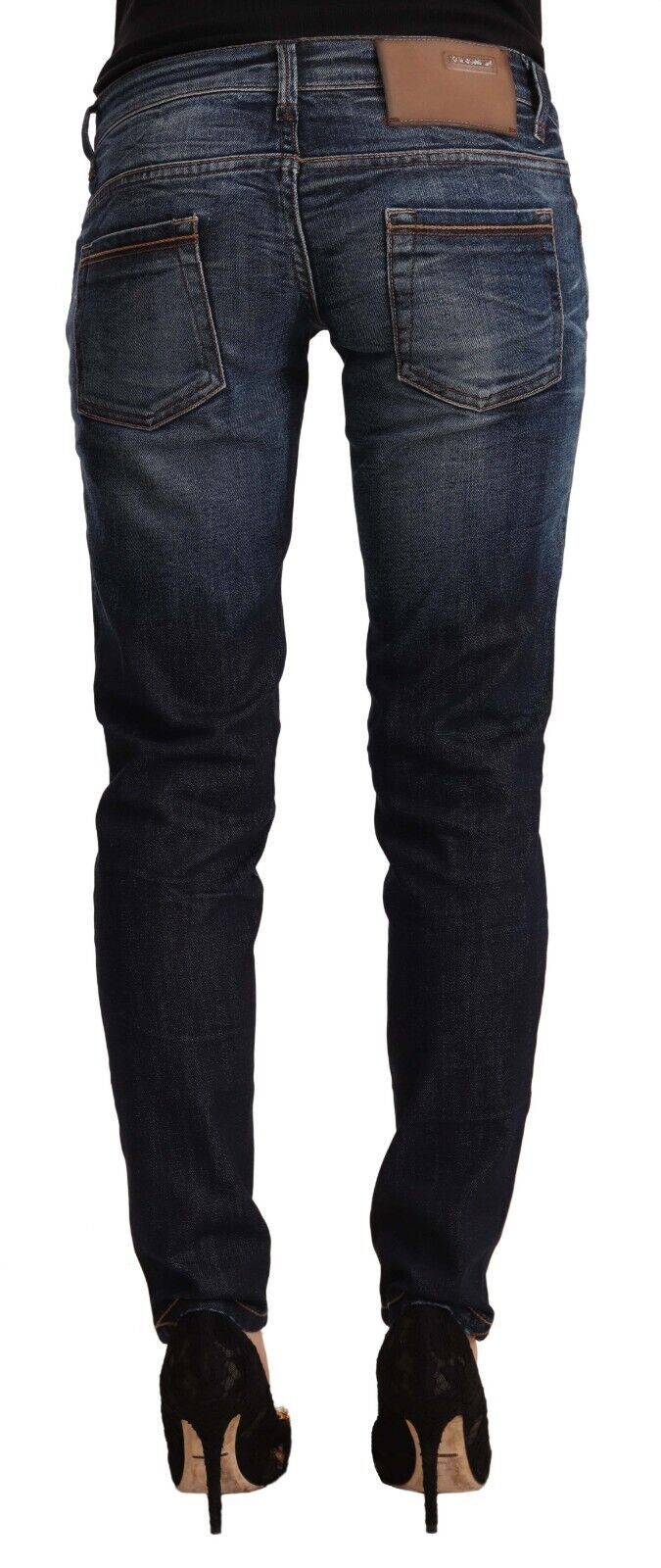 Acht Blaue Skinny Denim Jeans aus gewaschener Baumwolle mit niedriger Taille