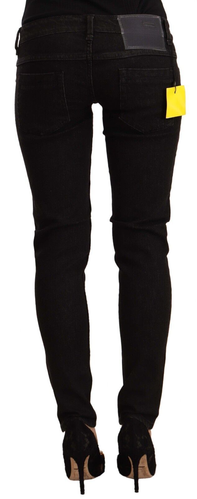 Acht Schwarze Skinny Denim-Jeans aus Baumwolle mit niedriger Taille