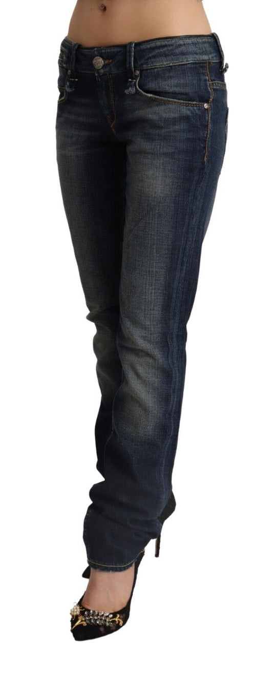 Acht Dunkelblaue Skinny Denim Jeans mit niedriger Taille aus gewaschener Baumwolle