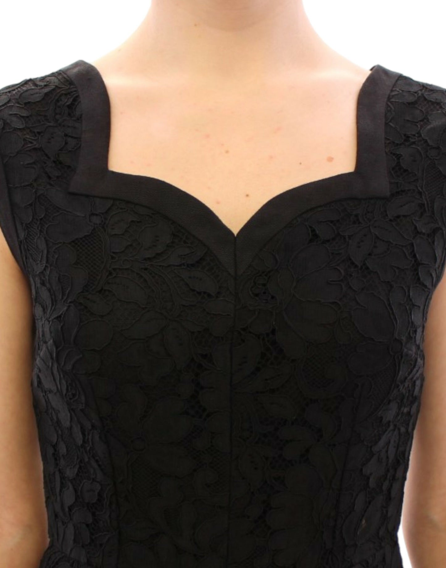 Dolce & Gabbana Schwarzes Laufstegkleid aus geblümter Spitze von Sicily
