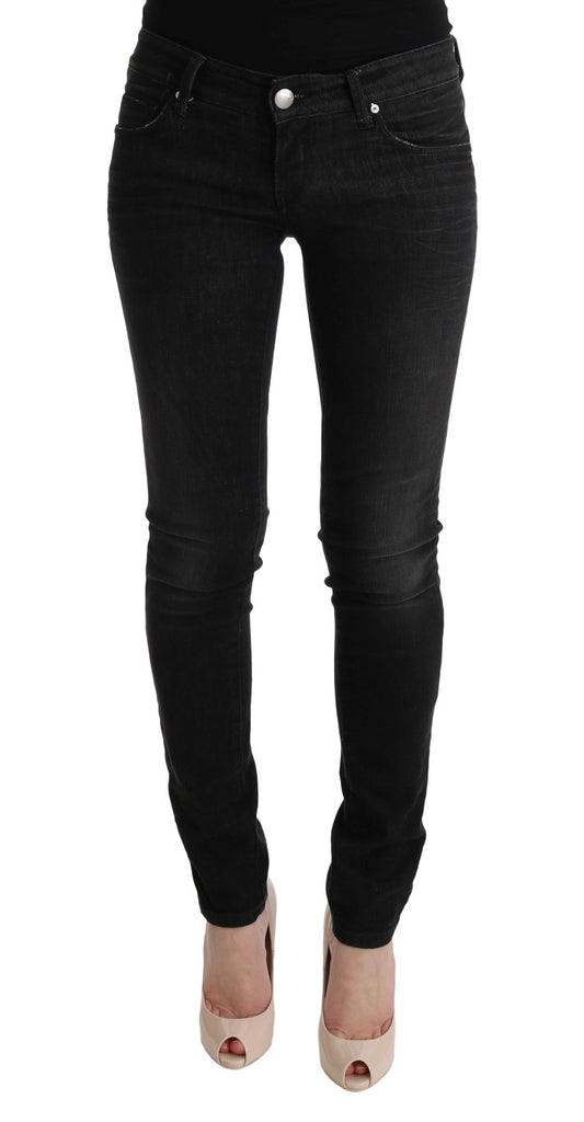 Acht Schwarze Denim-Baumwollhosen Slim Fit Jeans
