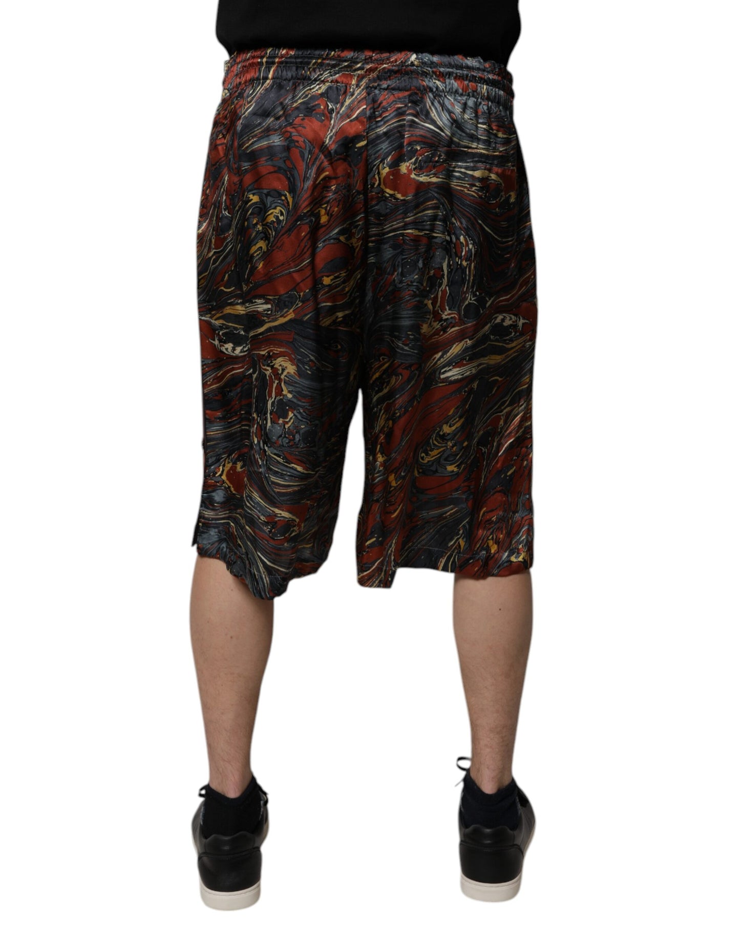 Dolce & Gabbana Bermudashorts mit mehrfarbigem Marmordruck auf der Hose