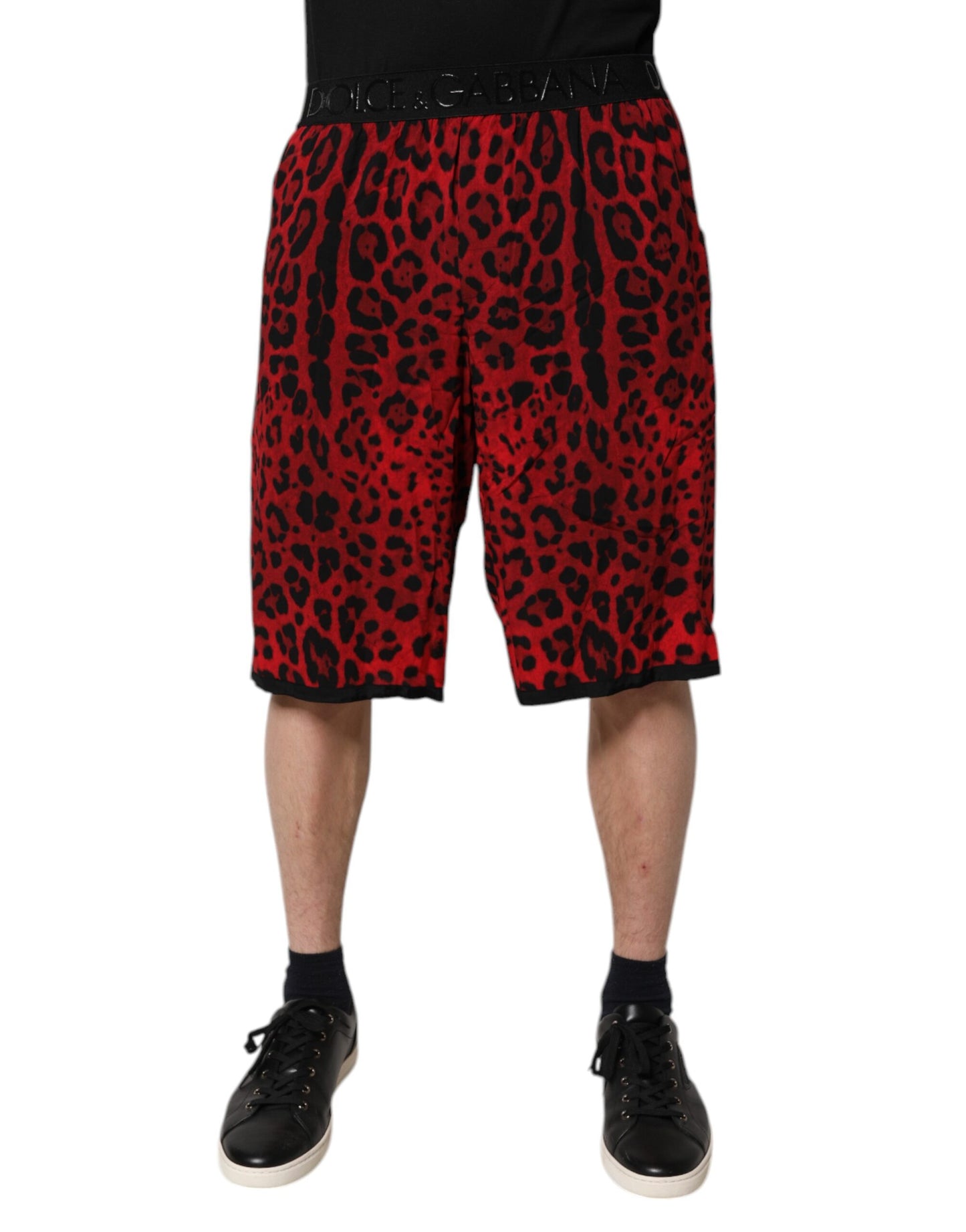 Dolce & Gabbana Rote Bermudashorts mit Leopardenmuster aus Viskose