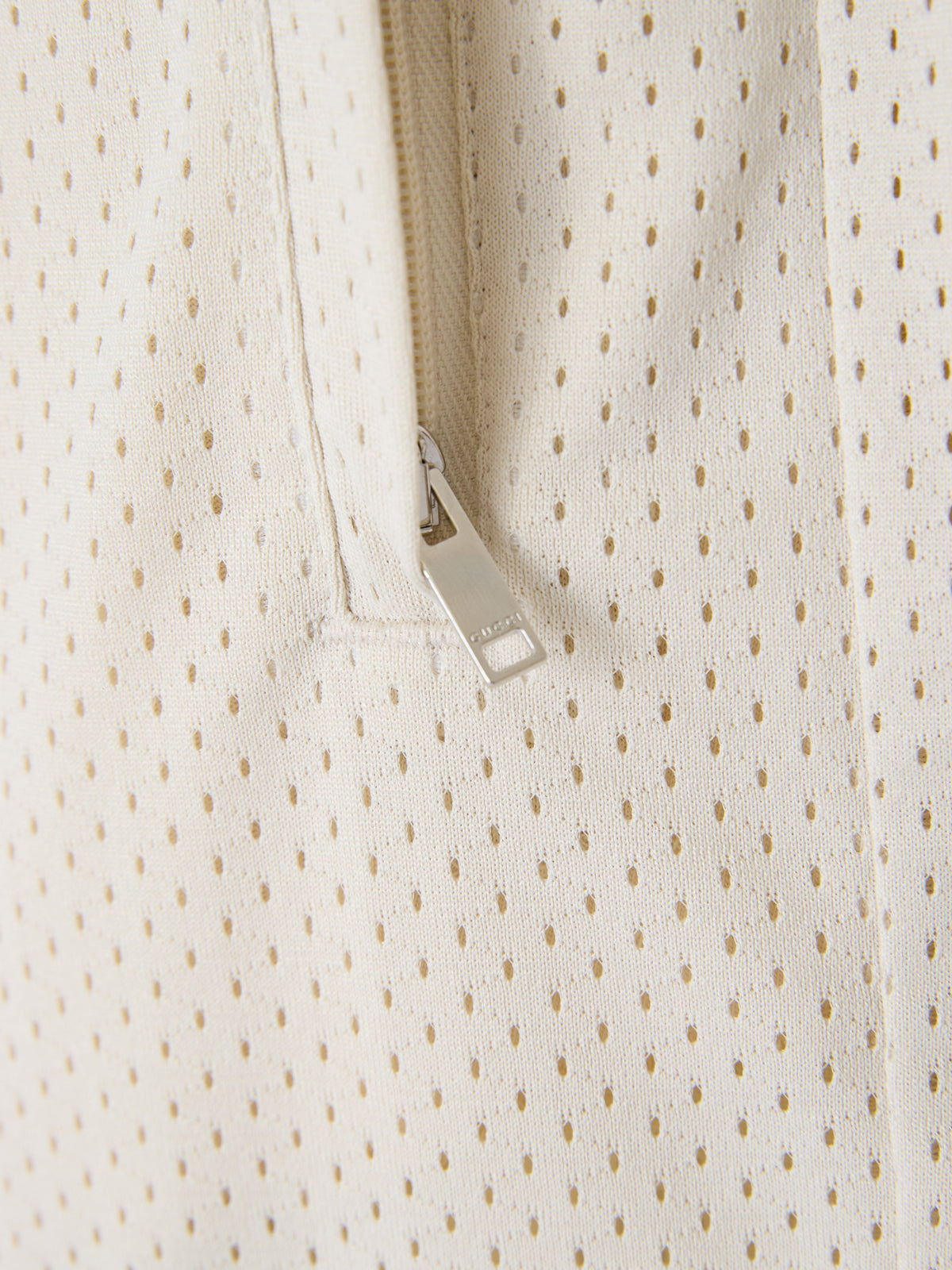 Gucci Cremefarbene Polyester-Logo-Shorts