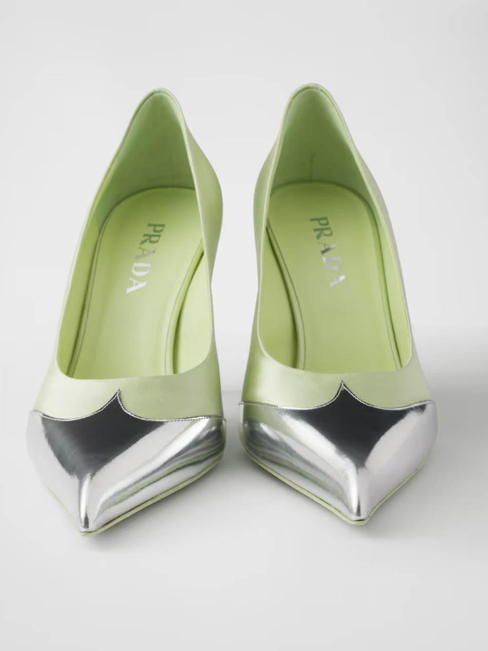 Prada Pumps aus Satin und Metallic-Leder
