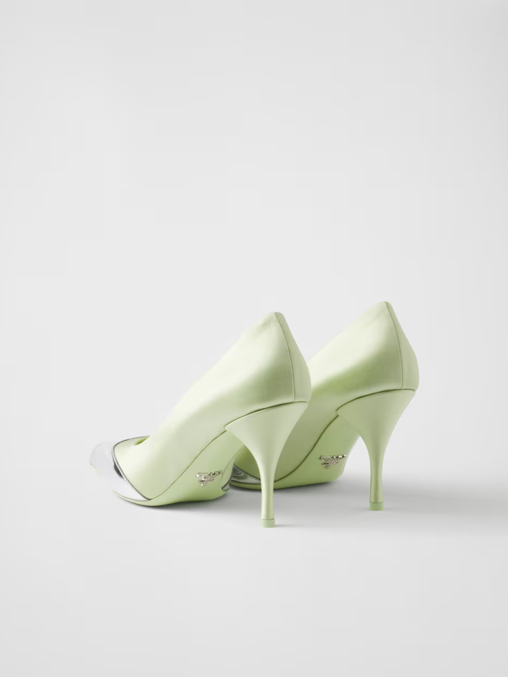 Prada Pumps aus Satin und Metallic-Leder