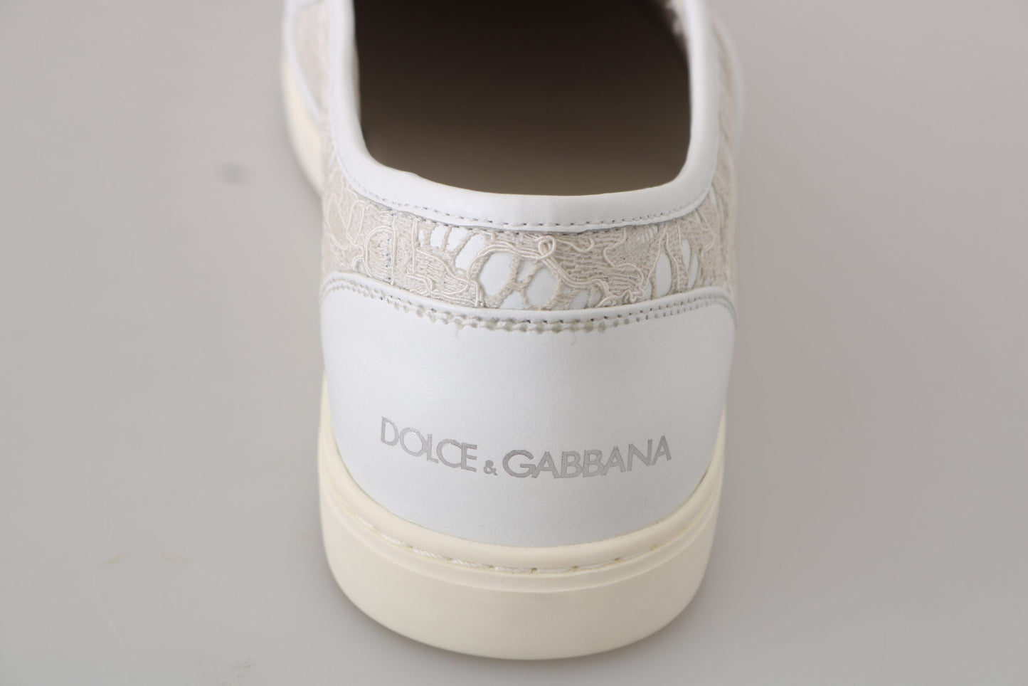 Dolce & Gabbana Weiße Leder Spitze Slip On Loafers Schuhe