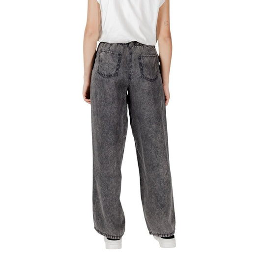 Only Schwarze Lyocell-Hose mit weiter Beinweite