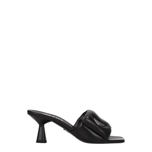 Prada Schwarze Leder-Plateau-Sandalen