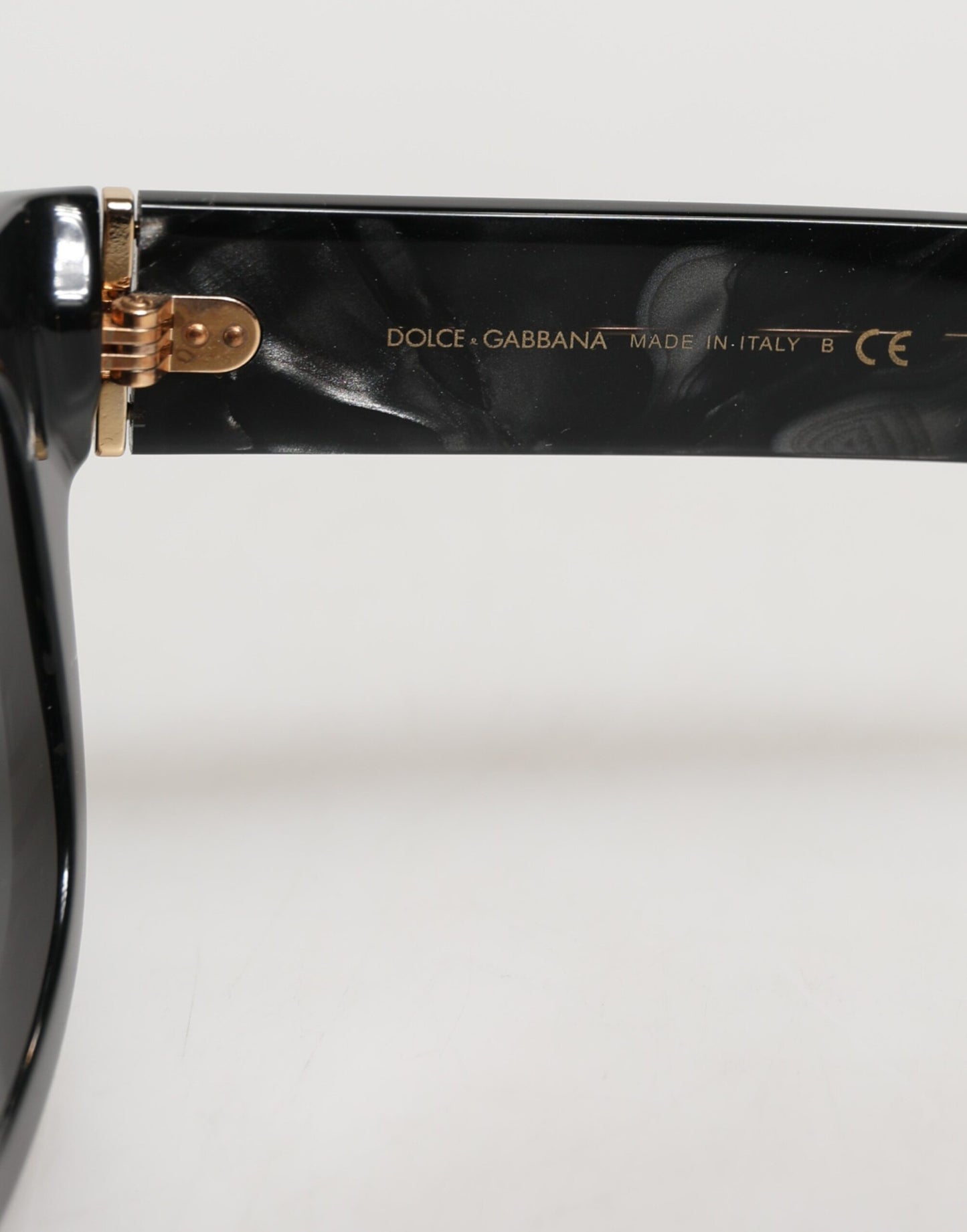 Dolce & Gabbana DG4379F Pearl White Acetat Frame Shades Sonnenbrille
