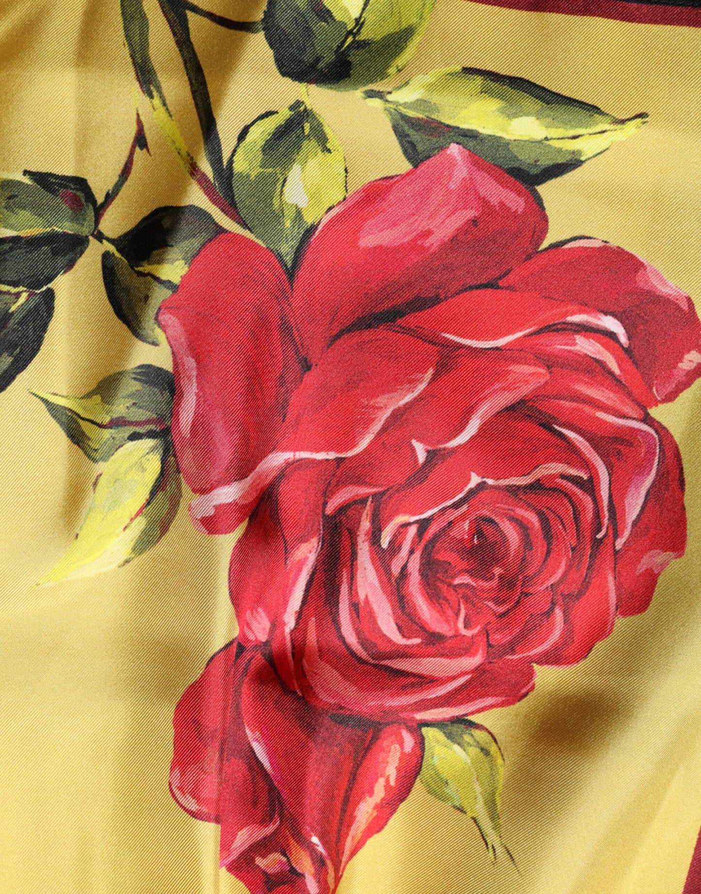 Dolce & Gabbana Gelbe Bermudashorts mit Blumenmuster aus Seide