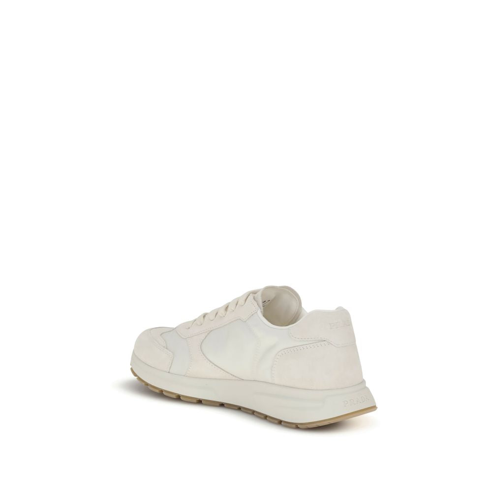 Prada Sneaker aus recyceltem Polyamid in Creme