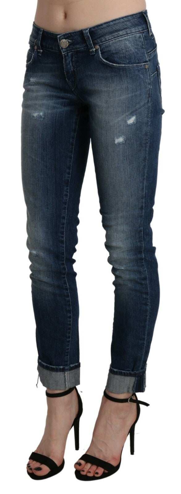 Acht Baumwoll-Jeans in Hellblau mit niedriger Taille und Skinny-Passform
