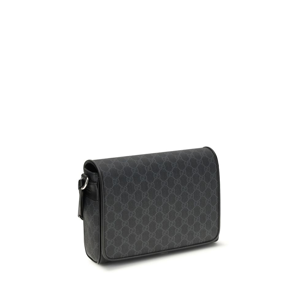 Gucci Schwarze Schultertasche aus Polyethylen
