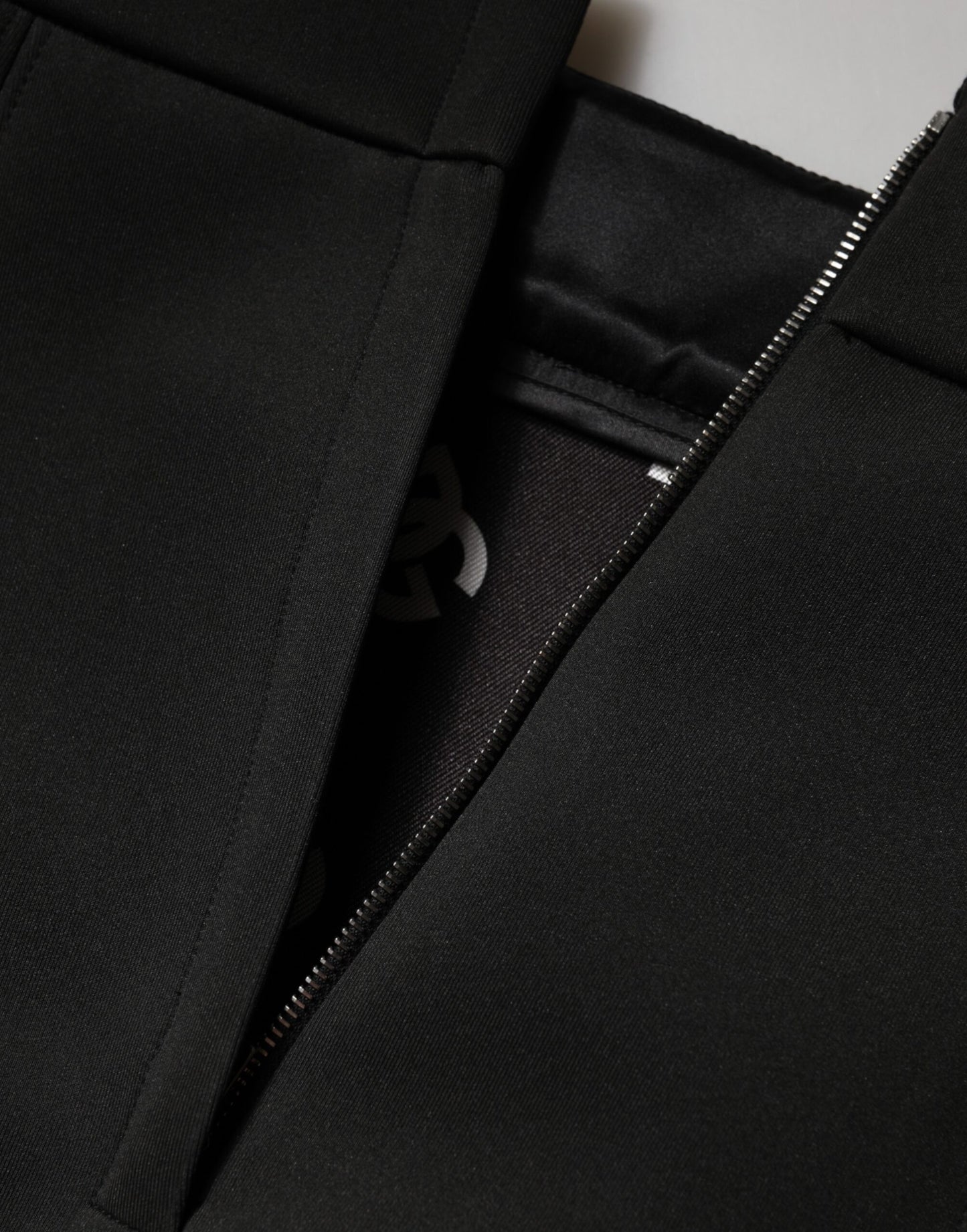 Dolce & Gabbana Schwarzer Minirock aus Nylon im Bleistift-Schnitt mit hoher Taille